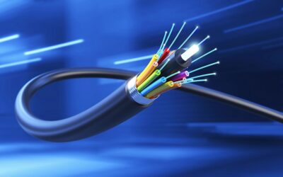 ¿Qué es la fibra óptica y por qué ofrece una mejor conexión a Internet?